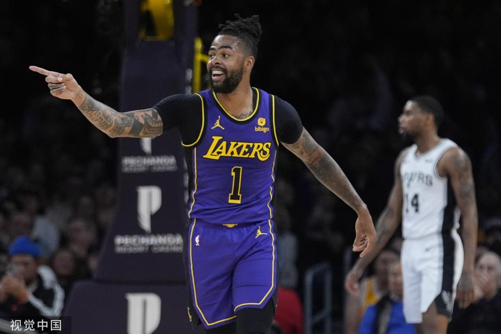 微笑背后 微笑背后